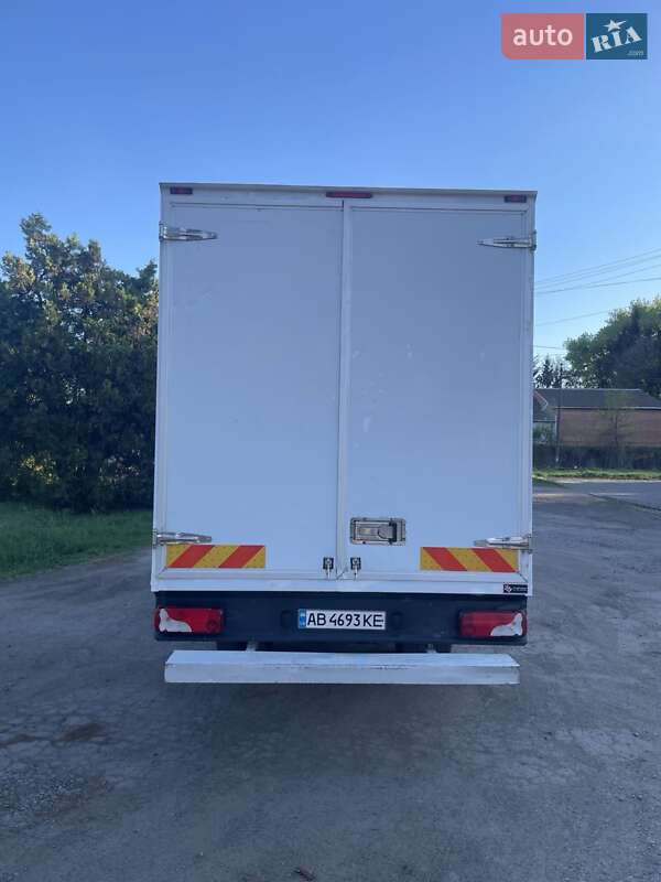 Вантажний фургон Mercedes-Benz Sprinter 2015 в Вінниці