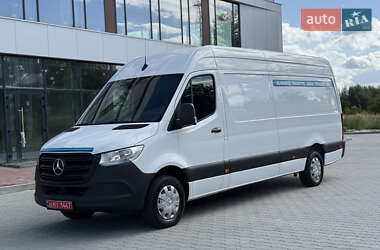 Вантажний фургон Mercedes-Benz Sprinter 2022 в Рівному