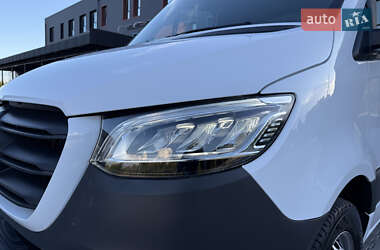 Грузовой фургон Mercedes-Benz Sprinter 2022 в 
