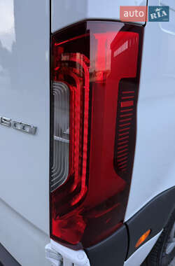 Грузовой фургон Mercedes-Benz Sprinter 2022 в 