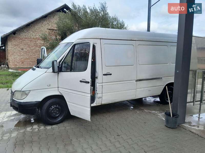 Другие грузовики Mercedes-Benz Sprinter 2000 в Косове фото 2 Другие грузовики Mercedes-Benz Sprinter 2000 в Косове