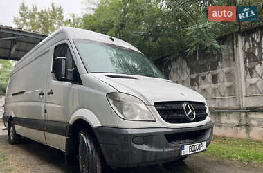 Грузовой фургон Mercedes-Benz Sprinter 2012 в 