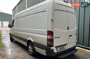 Грузовой фургон Mercedes-Benz Sprinter 2012 в 