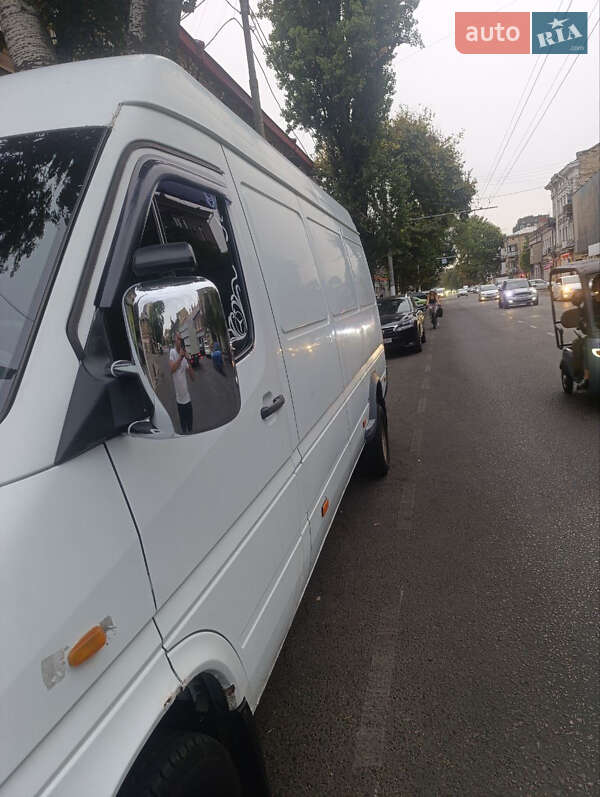 Грузовой фургон Mercedes-Benz Sprinter 2000 в Одессе
