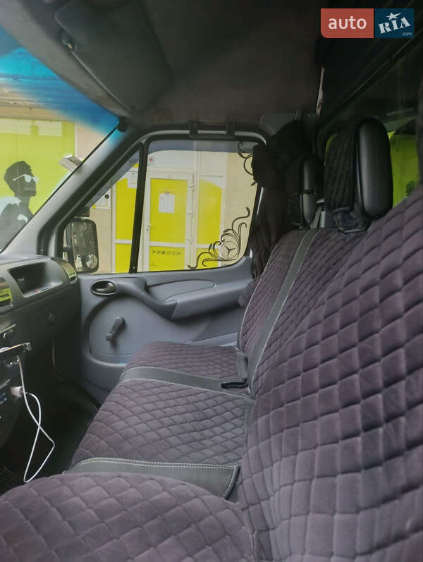Грузовой фургон Mercedes-Benz Sprinter 2000 в Одессе