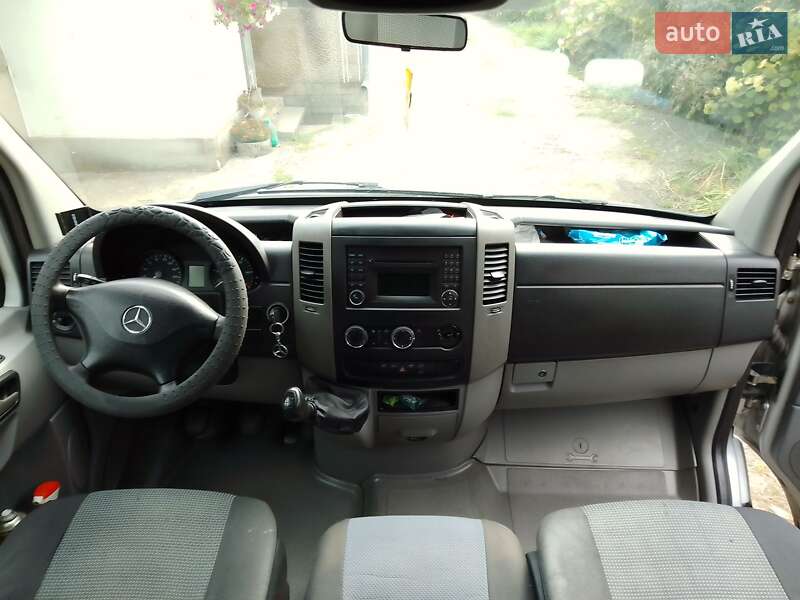 Мікроавтобус Mercedes-Benz Sprinter 2011 в Хотині