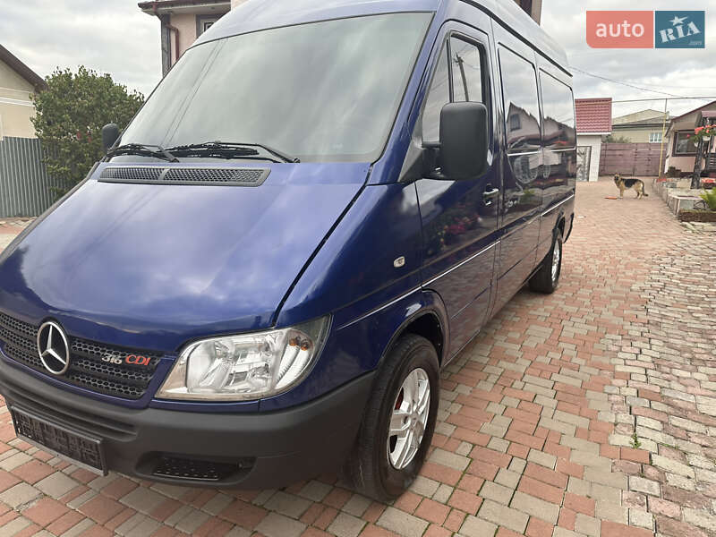 Грузовой фургон Mercedes-Benz Sprinter 2004 в Тернополе