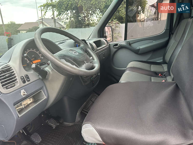 Грузовой фургон Mercedes-Benz Sprinter 2004 в Тернополе