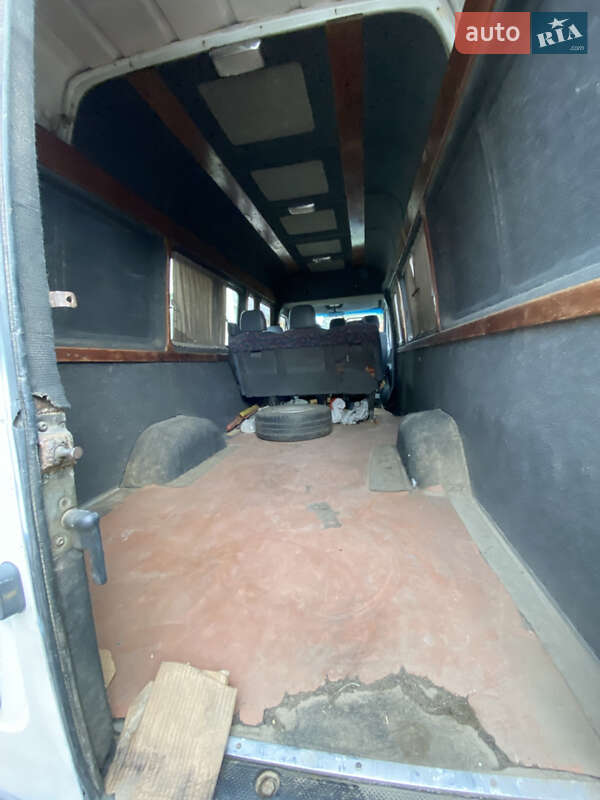 Микроавтобус Mercedes-Benz Sprinter 2000 в Черновцах