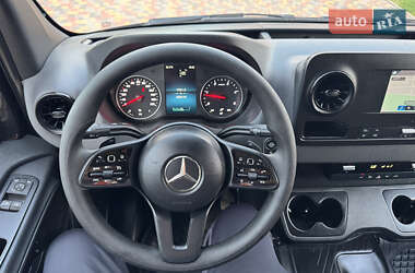 Грузовой фургон Mercedes-Benz Sprinter 2022 в 