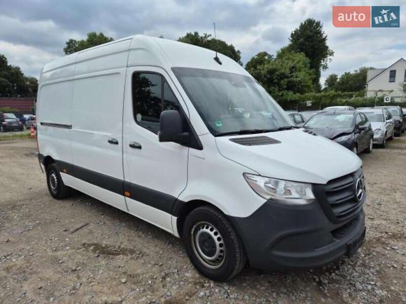 Грузовой фургон Mercedes-Benz Sprinter 2021 в Буче