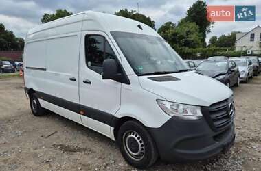 Грузовой фургон Mercedes-Benz Sprinter 2021 в 