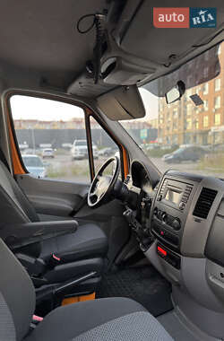 Эвакуатор Mercedes-Benz Sprinter 2012 в 