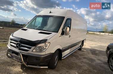Грузовой фургон Mercedes-Benz Sprinter 2010 в 