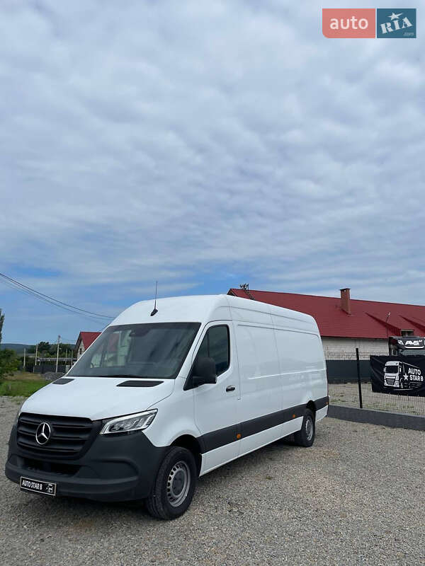 Грузопассажирский фургон Mercedes-Benz Sprinter 2023 в Иршаве