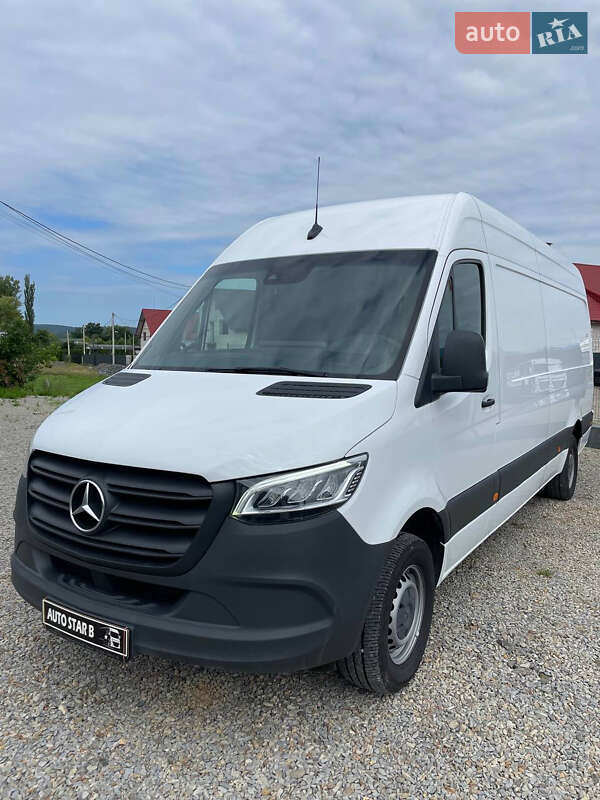 Грузопассажирский фургон Mercedes-Benz Sprinter 2023 в Иршаве