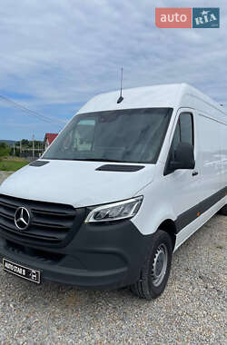 Грузопассажирский фургон Mercedes-Benz Sprinter 2023 в 
