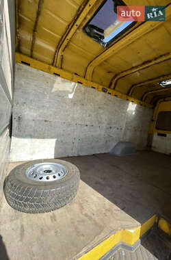 Грузовой фургон Mercedes-Benz Sprinter 2004 в 