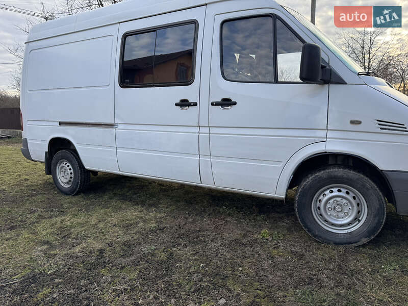 Другие грузовики Mercedes-Benz Sprinter 2004 в Вижнице