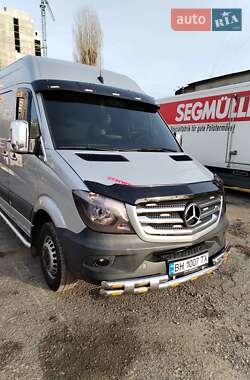 Грузовой фургон Mercedes-Benz Sprinter 2015 в 