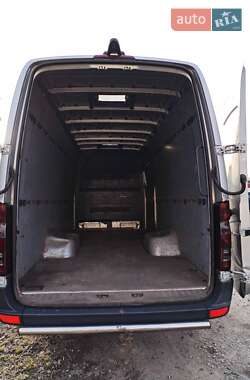 Грузовой фургон Mercedes-Benz Sprinter 2015 в 