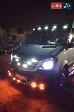 Грузовой фургон Mercedes-Benz Sprinter 2015 в 