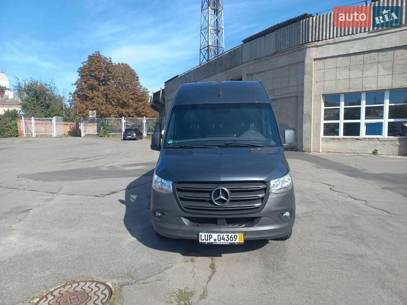Mercedes-Benz Sprinter 2021