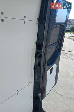 Грузовой фургон Mercedes-Benz Sprinter 2021 в 