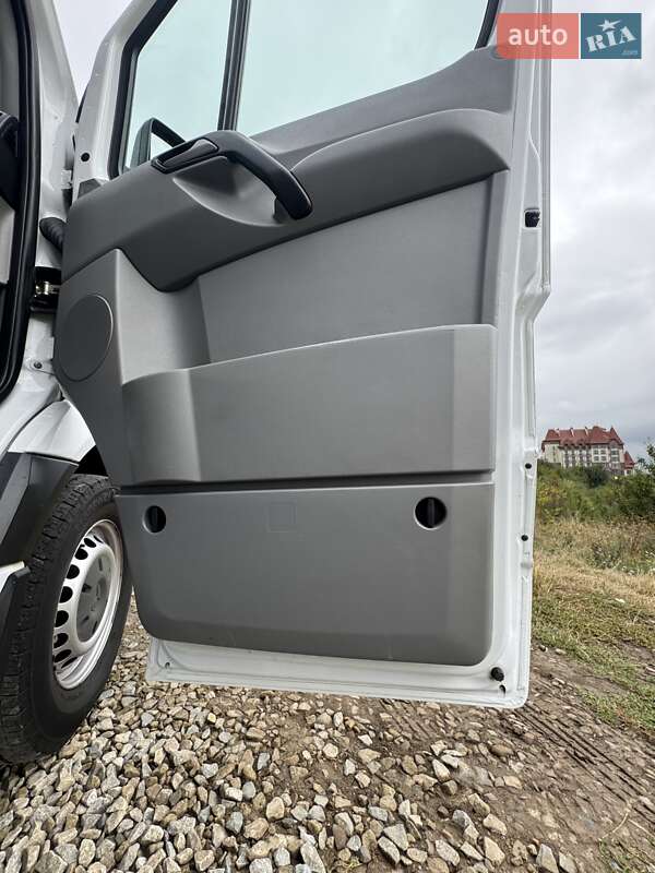 Мікроавтобус Mercedes-Benz Sprinter 2013 в Івано-Франківську