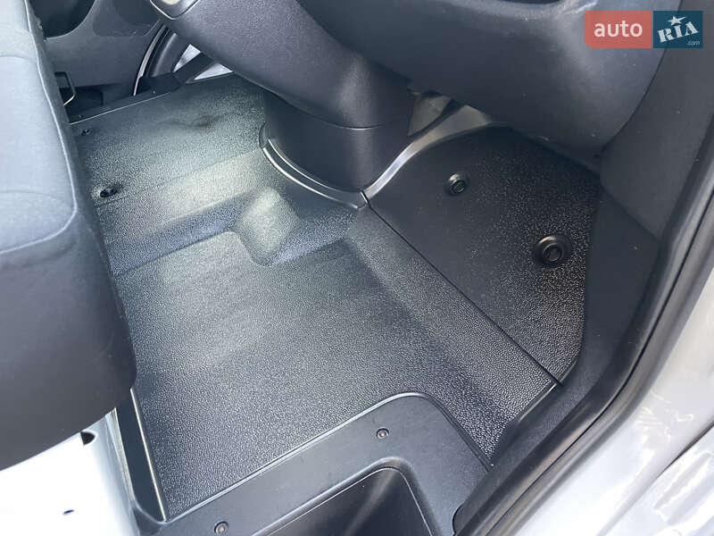 Вантажний фургон Mercedes-Benz Sprinter 2019 в Одесі