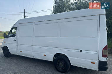 Грузовой фургон Mercedes-Benz Sprinter 2001 в 