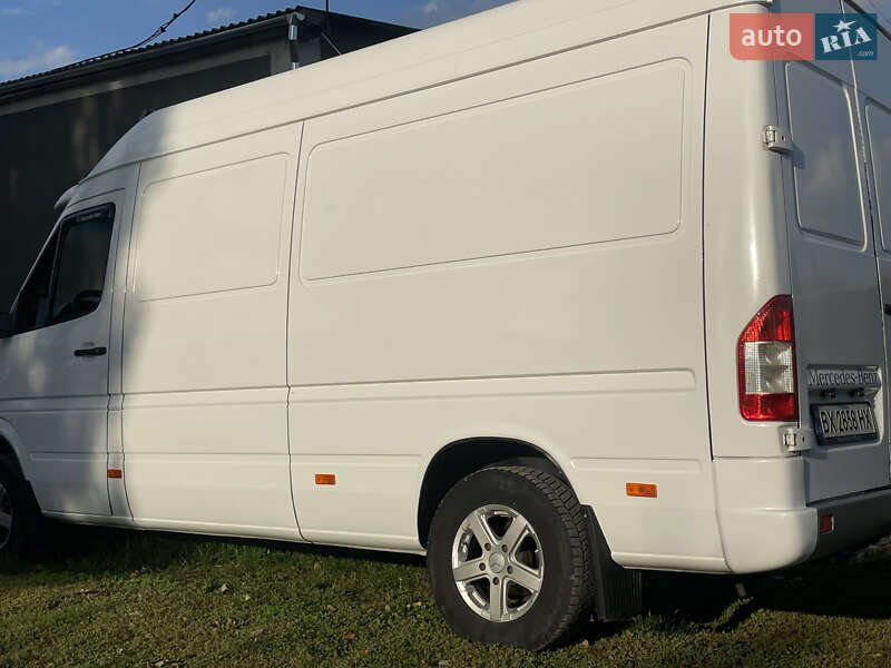 Грузовой фургон Mercedes-Benz Sprinter 2001 в Ярмолинцах
