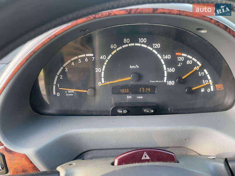 Грузовой фургон Mercedes-Benz Sprinter 2001 в Ярмолинцах