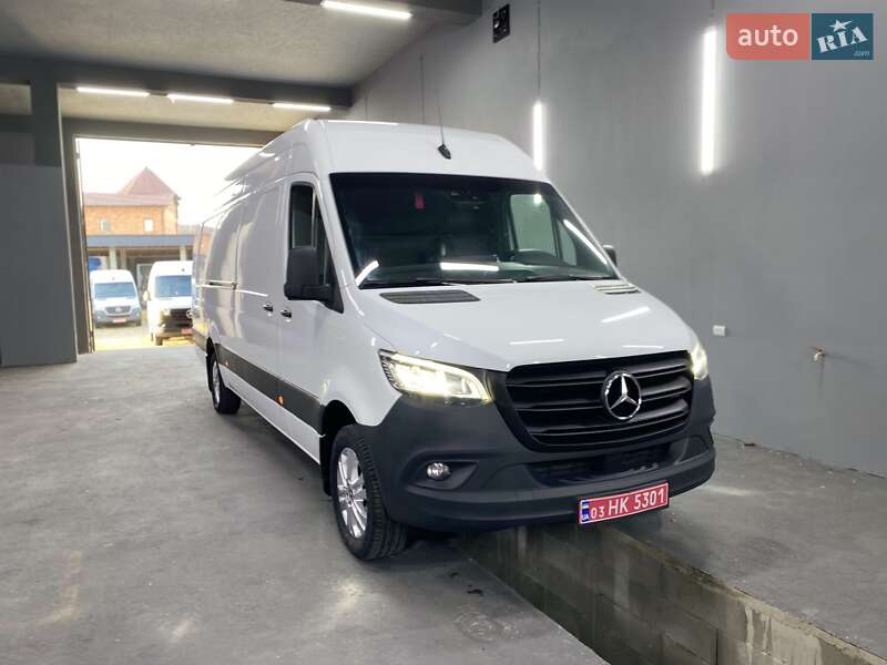 Mercedes-Benz Sprinter 2021