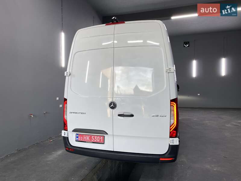 Грузовой фургон Mercedes-Benz Sprinter 2021 в Хусте
