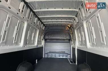 Грузовой фургон Mercedes-Benz Sprinter 2021 в 