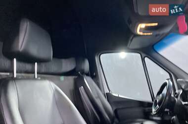 Грузовой фургон Mercedes-Benz Sprinter 2021 в 