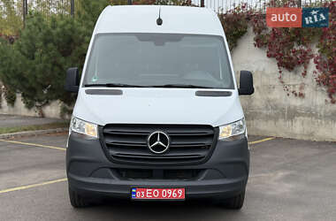 Грузовой фургон Mercedes-Benz Sprinter 2021 в 