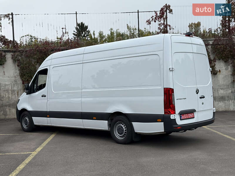 Вантажний фургон Mercedes-Benz Sprinter 2021 в Рівному