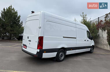 Грузовой фургон Mercedes-Benz Sprinter 2021 в 