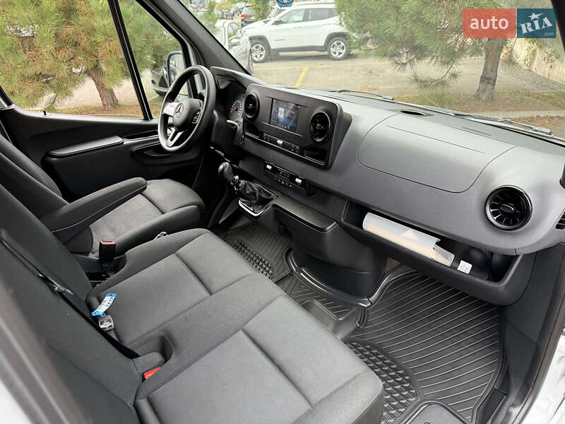 Вантажний фургон Mercedes-Benz Sprinter 2021 в Рівному