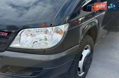 Грузовой фургон Mercedes-Benz Sprinter 2005 в 