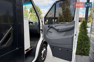 Грузовой фургон Mercedes-Benz Sprinter 2005 в 