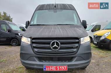 Грузовой фургон Mercedes-Benz Sprinter 2021 в 