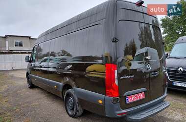Грузовой фургон Mercedes-Benz Sprinter 2021 в 