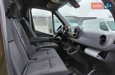 Грузовой фургон Mercedes-Benz Sprinter 2021 в 