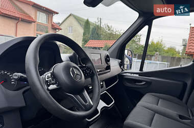 Грузовой фургон Mercedes-Benz Sprinter 2020 в 