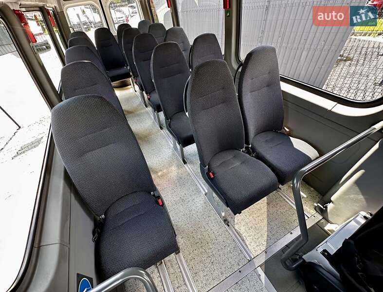 Микроавтобус Mercedes-Benz Sprinter 2012 в Львове