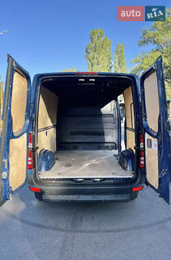 Грузовой фургон Mercedes-Benz Sprinter 2016 в 