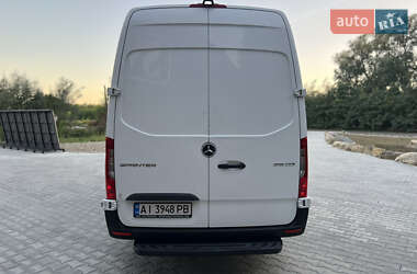Микроавтобус Mercedes-Benz Sprinter 2019 в  фото 13 Микроавтобус Mercedes-Benz Sprinter 2019 в